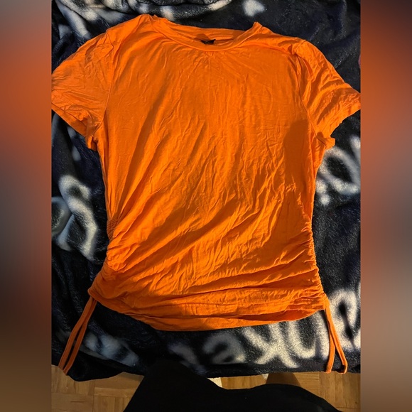 SHEIN Tops - SHEIN Vibrant Orange Short Sleeve Tee